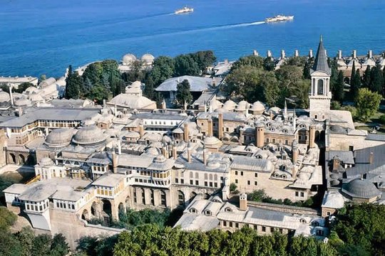 Istanbul Topkapi Palace and Harem Small-Group Guided Tour (Group tour in English) 