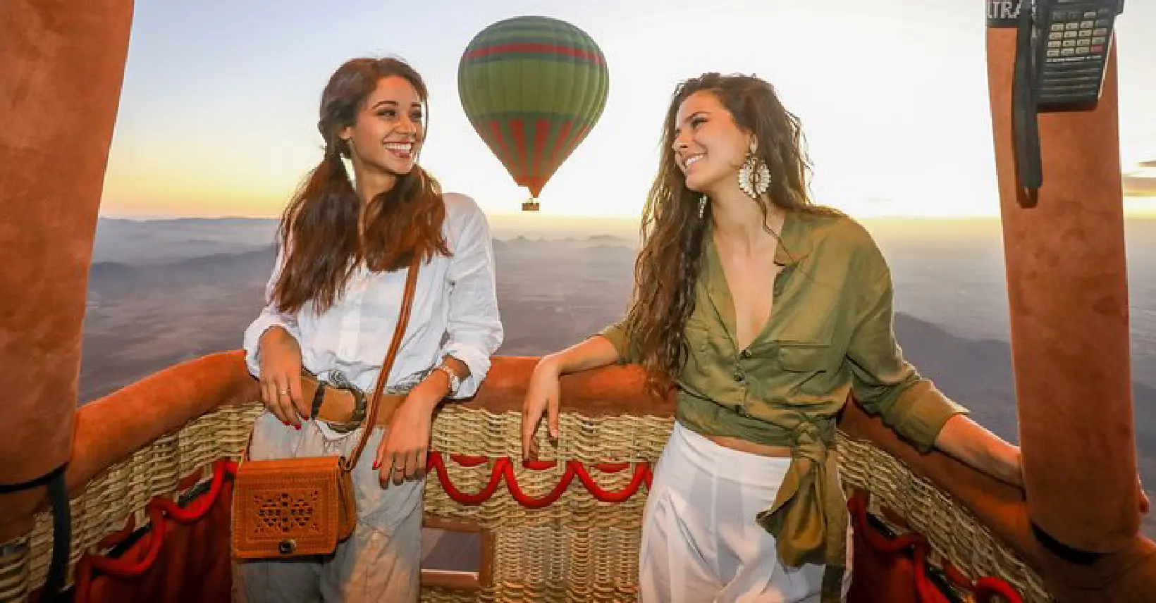 Exotic Sunrise With Balloon Flights From Abu Dhabi