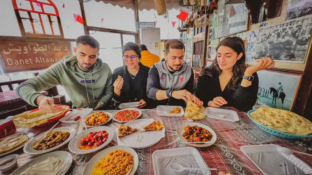 Bahrain: Must Try Food Tour 