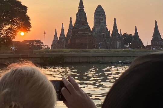 Ayutthaya Glittering Sunset or Sunshine Tour with Heritage Boat - Join Tour