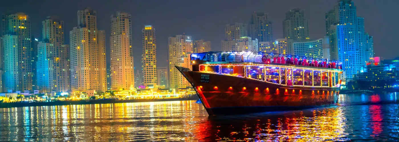 Dhow Cruise Dubai at Night