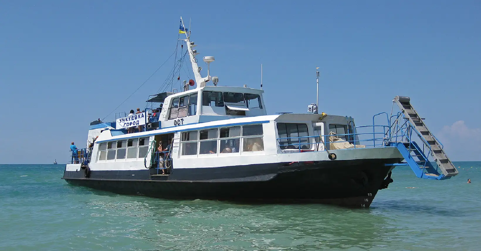 Cape Town: 1.5-Hour Luxury Sunset Cruise with Prosecco
