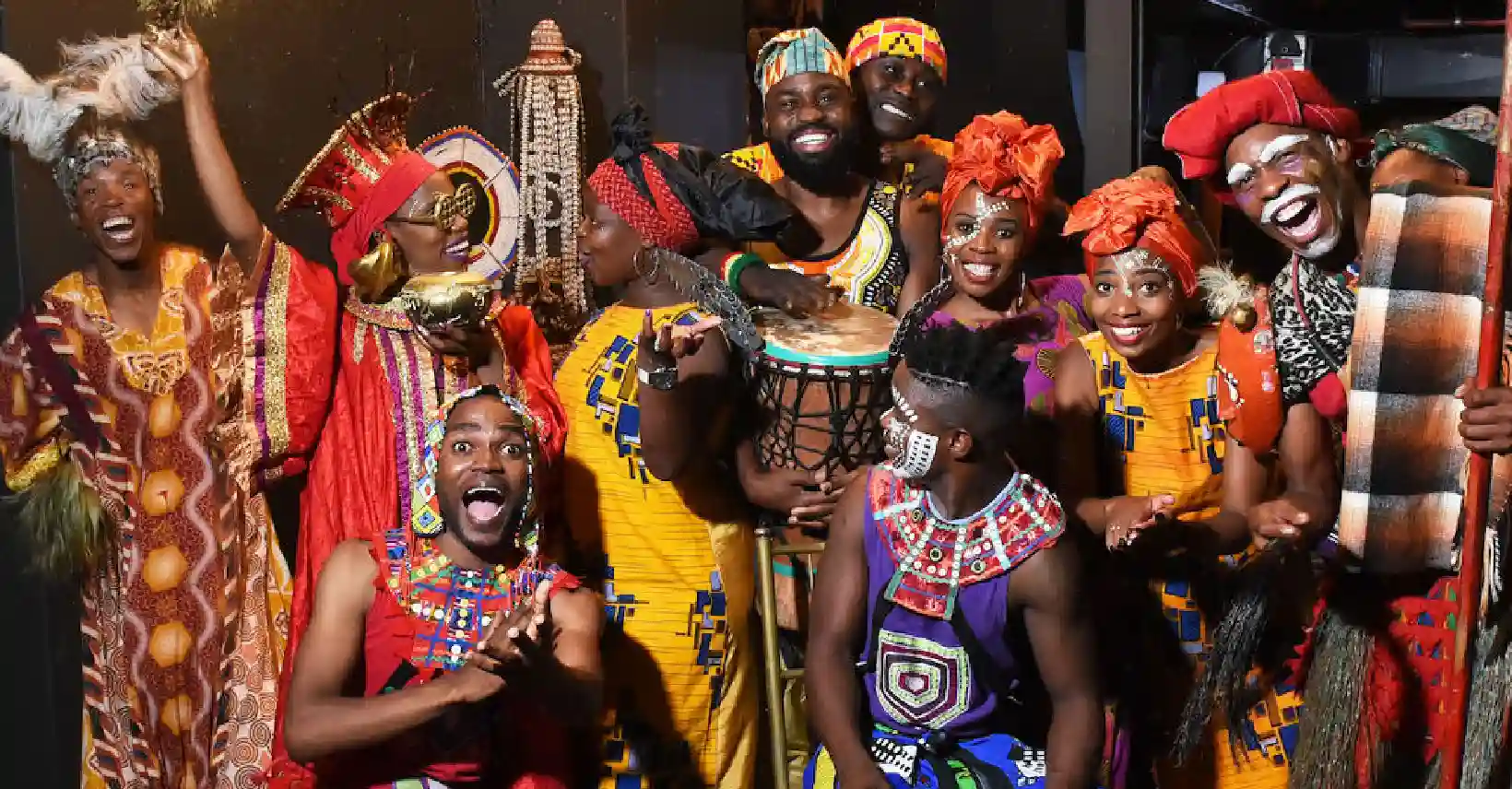 Cape Town: African Dinner, Drumming Experience with Transfer