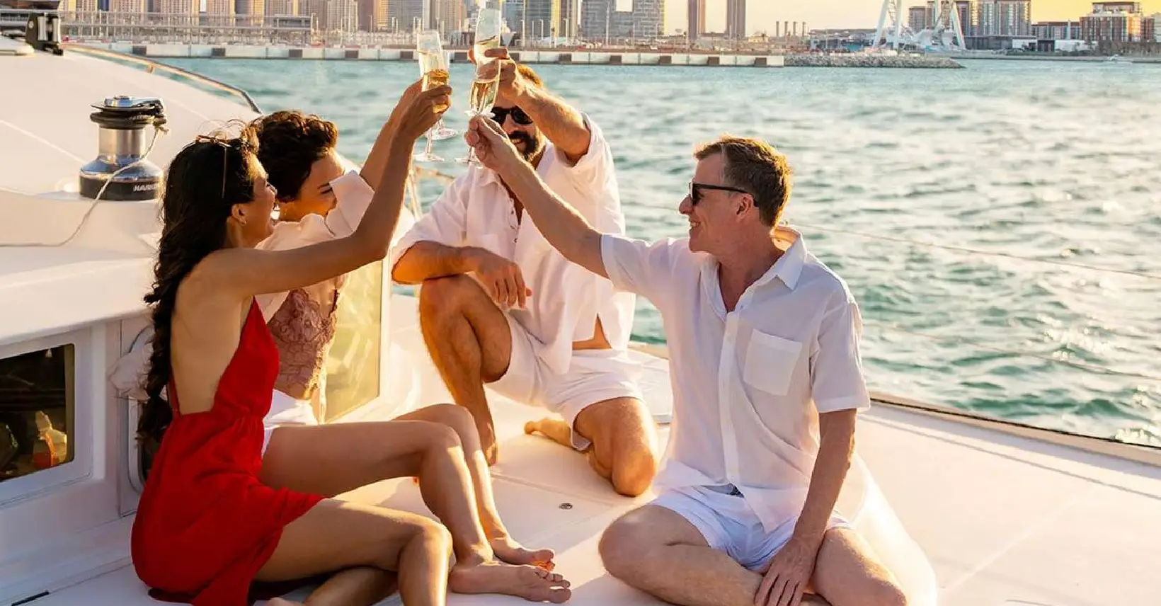 Cape Town: 1.5-Hour Luxury Sunset Cruise with Prosecco