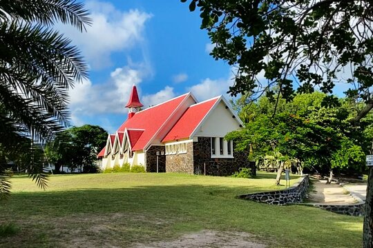 Wonders of the North including Visit to 3 Parks and Lunch (Port Louis)