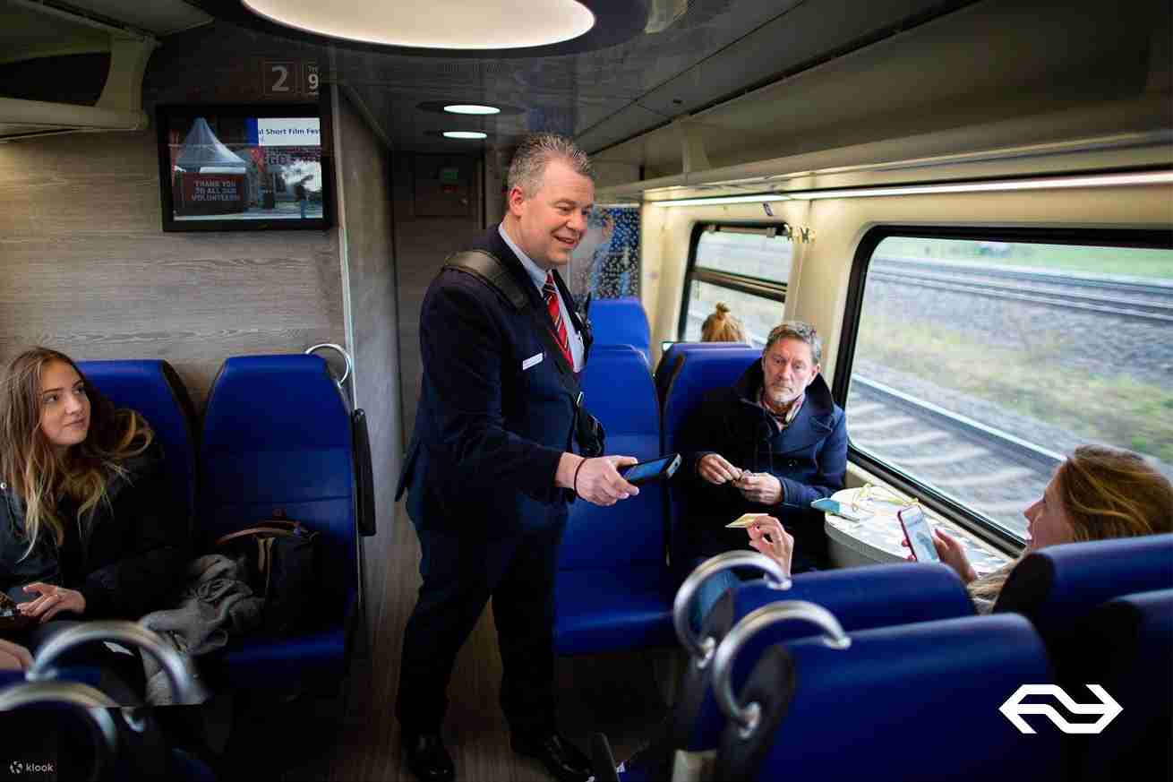 Eindhoven: Train Transfer Eindhoven from/to Rotterdam