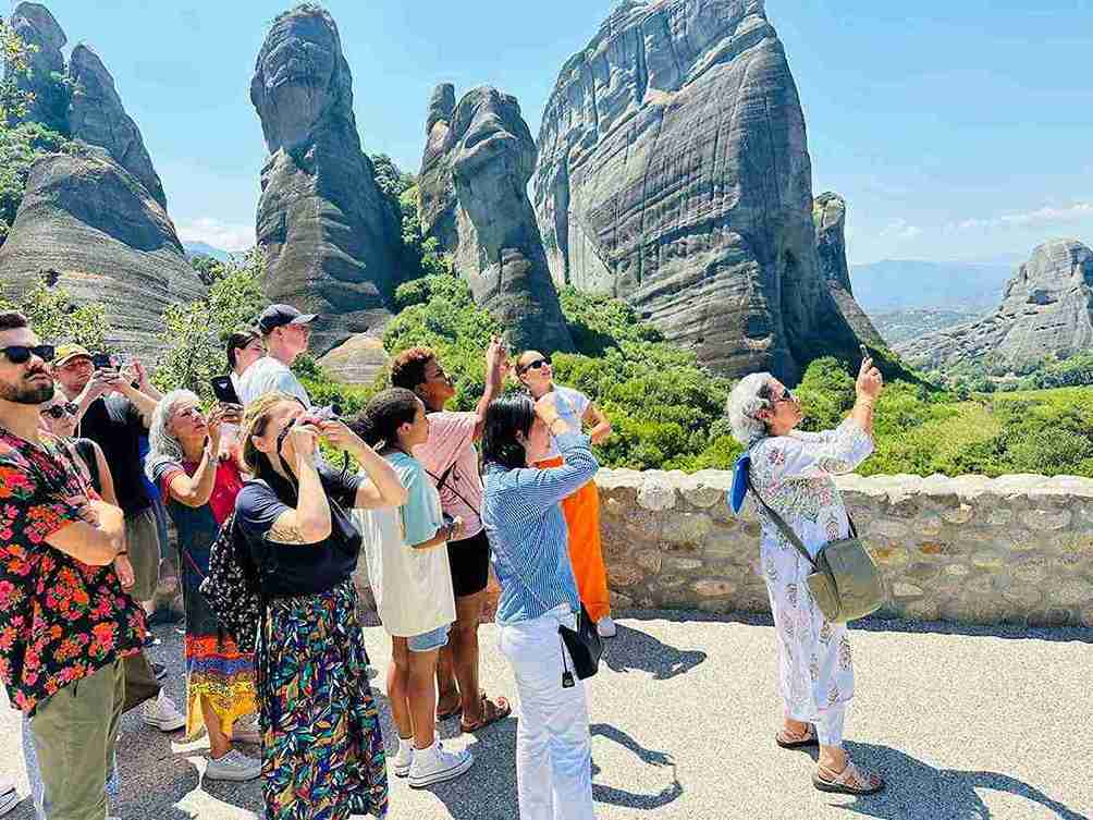 Meteora Day Trip with Multilingual Audioguide