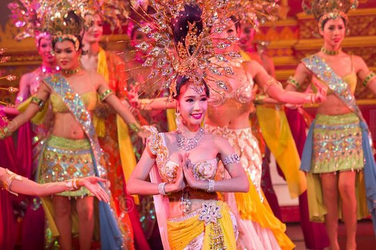 Pattaya Alcazar Cabaret Ladyboy show with round trip pick up service from hotel