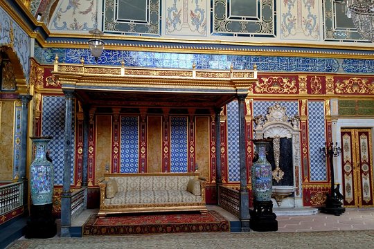 Istanbul Topkapi Palace and Harem Small-Group Guided Tour (Group tour in English)