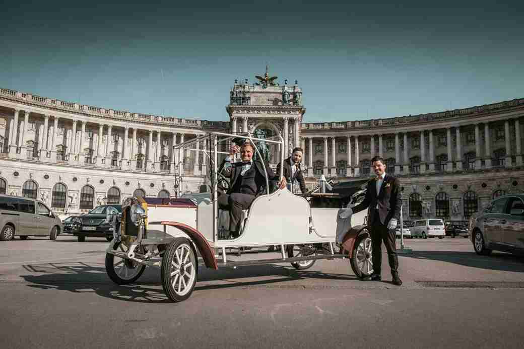 Vienna Private Electric Car Tour