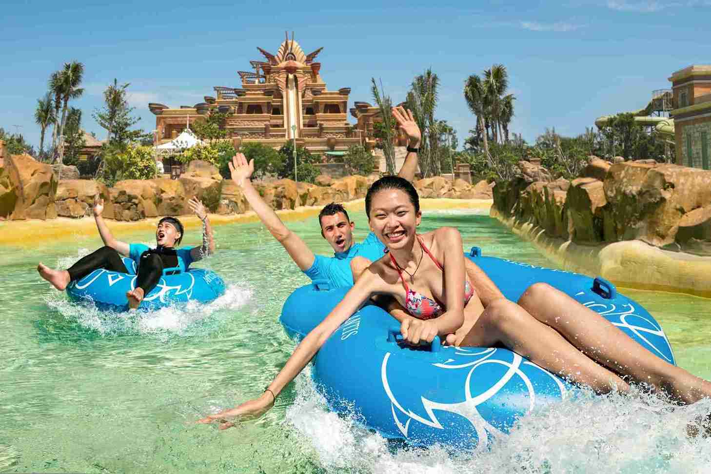Aquaventure Water Park Dubai 