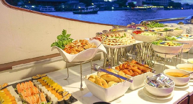 Wonderful Pearl Dinner Cruise in Bangkok