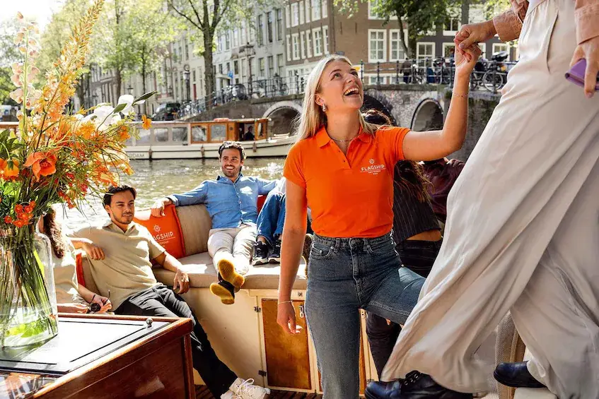 Amsterdam Open Boat Cruise with Drinks and Snacks