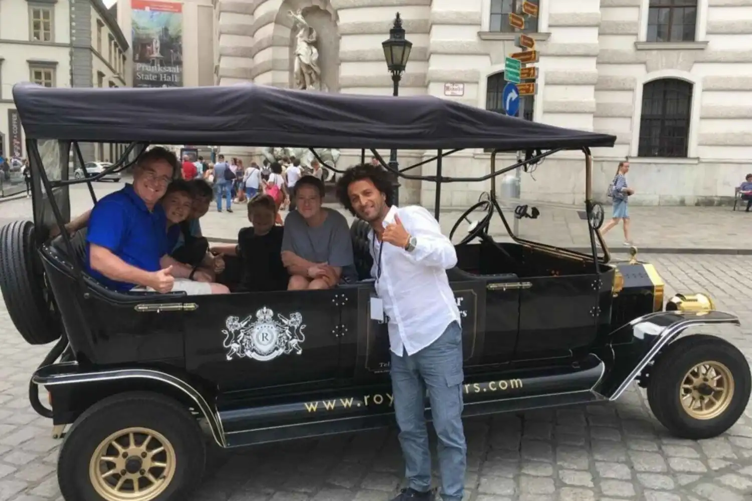 Vienna Private Electric Car Tour