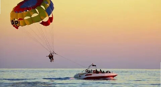 Parasailing 