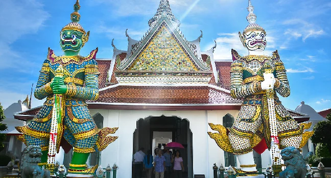 Bangkok by Night: Temples, Markets & Food Tuk-Tuk Tour