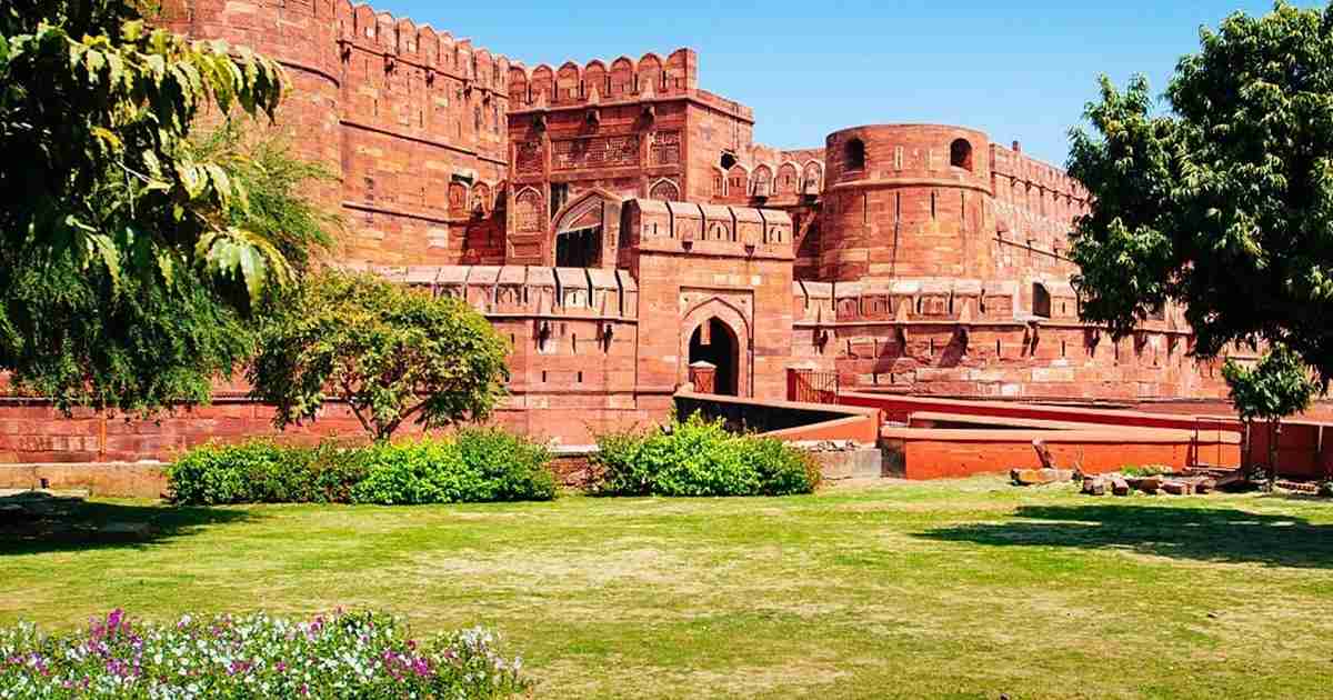 Same Day Taj Mahal and Agra Fort Tour from Delhi