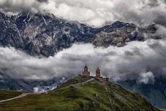 Kazbegi-Ananuri-Gudauri Legendary landscapes, history(Group Tour) 3 MEETING POINTS
