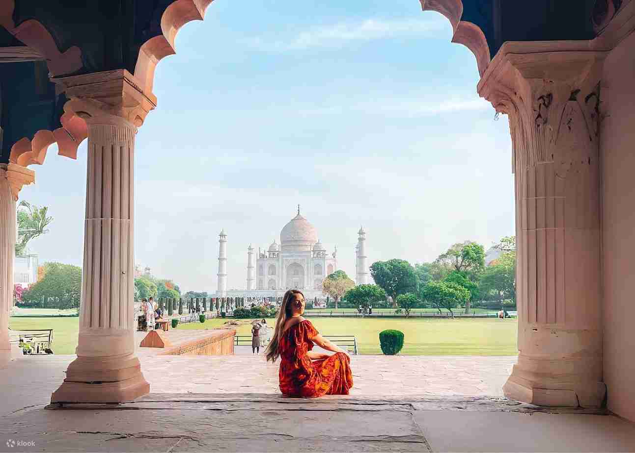 Same Day Taj Mahal - Agra Fort Tour
