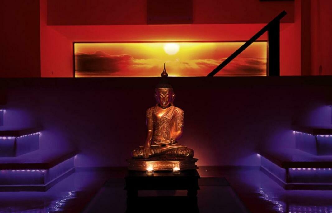 Mandala Day Spa & Luxury Pool