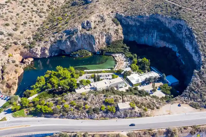 Lake Vouliagmeni and Temple of Poseidon tour
