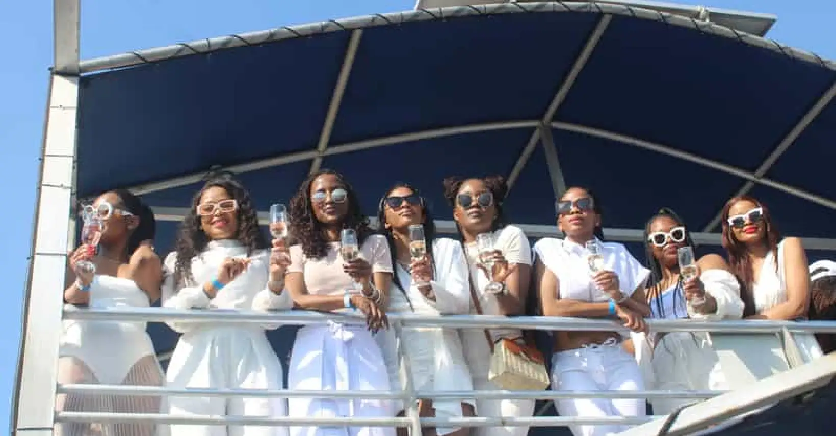 Hartbeespoort: 2-Hour Dam Cruise with South African Food
