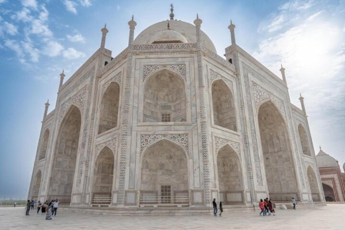 Taj Mahal, Agra Fort & Fatehpur Sikri Tour