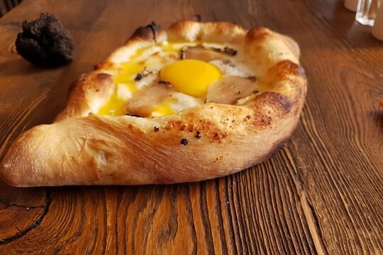 Small-Group Khinkali and Khachapuri Cooking Class in Tbilisi