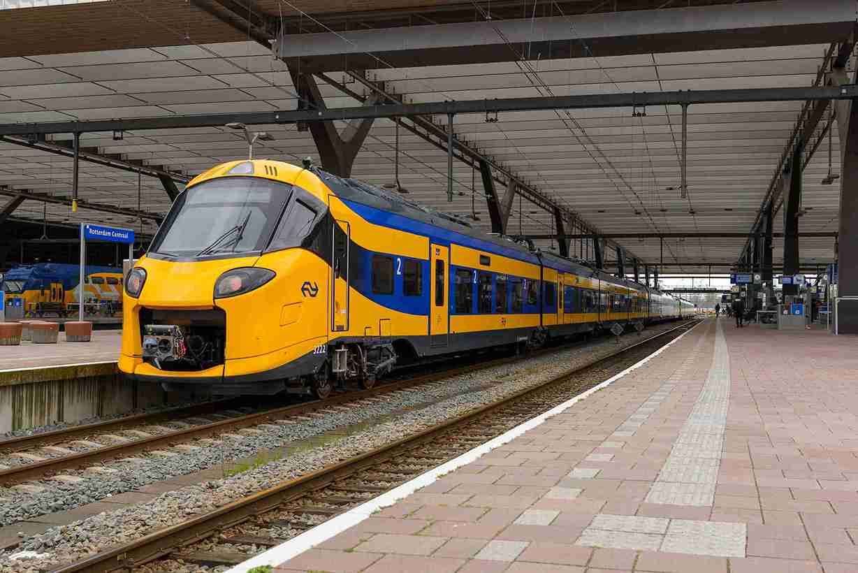 Eindhoven: Train Transfer Eindhoven from/to Rotterdam