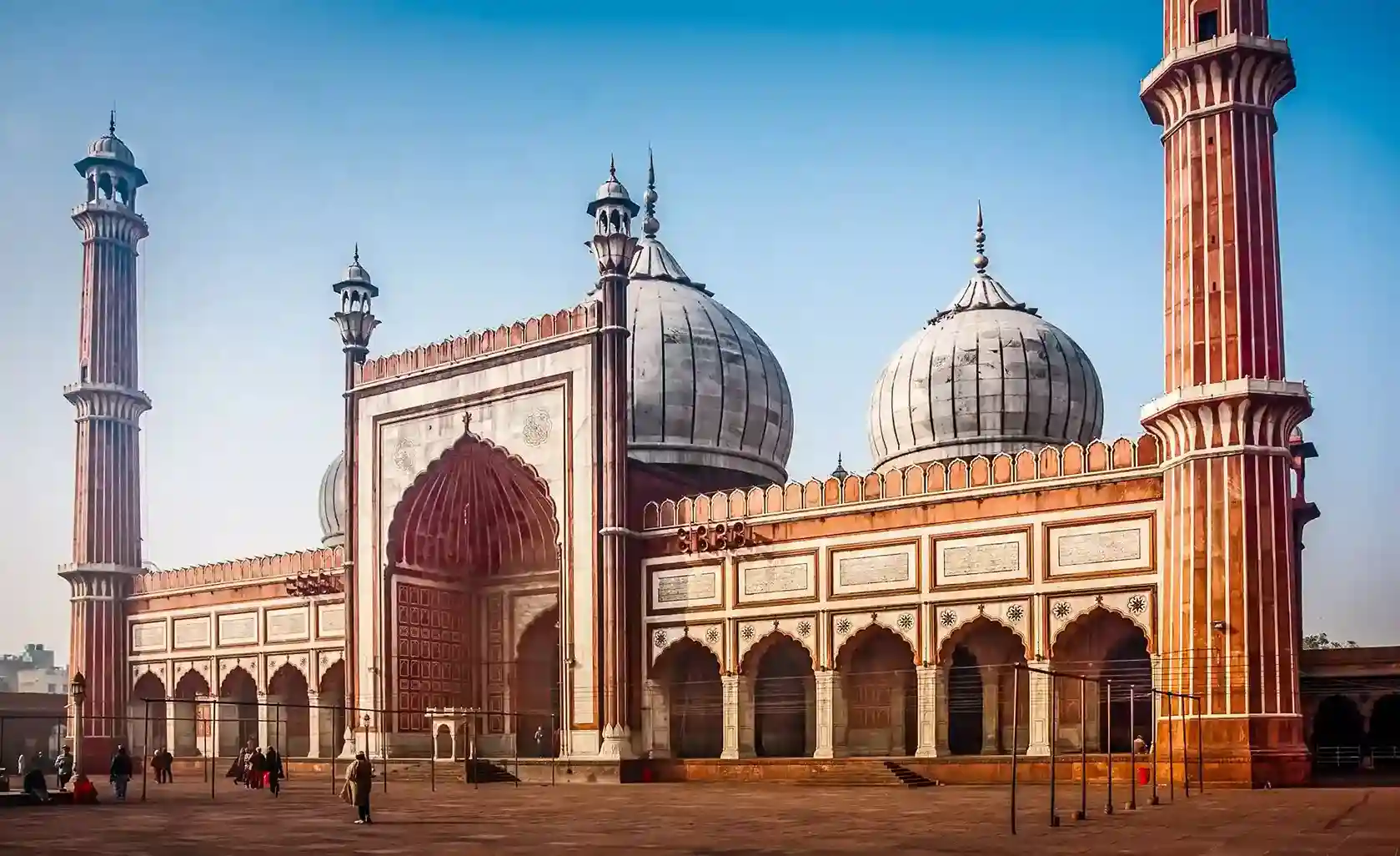 Tour to The Taj Mahal and Agra