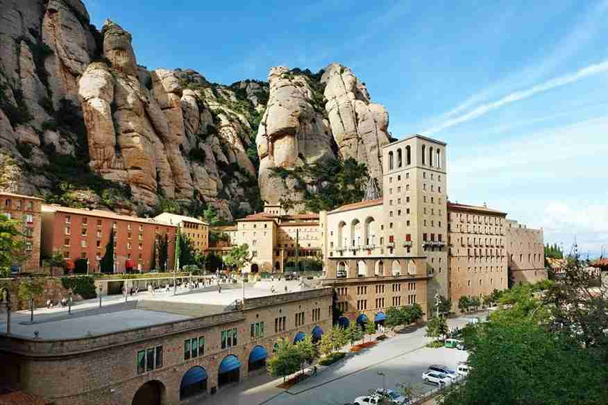 Montserrat Tour with Cog-Wheel Train