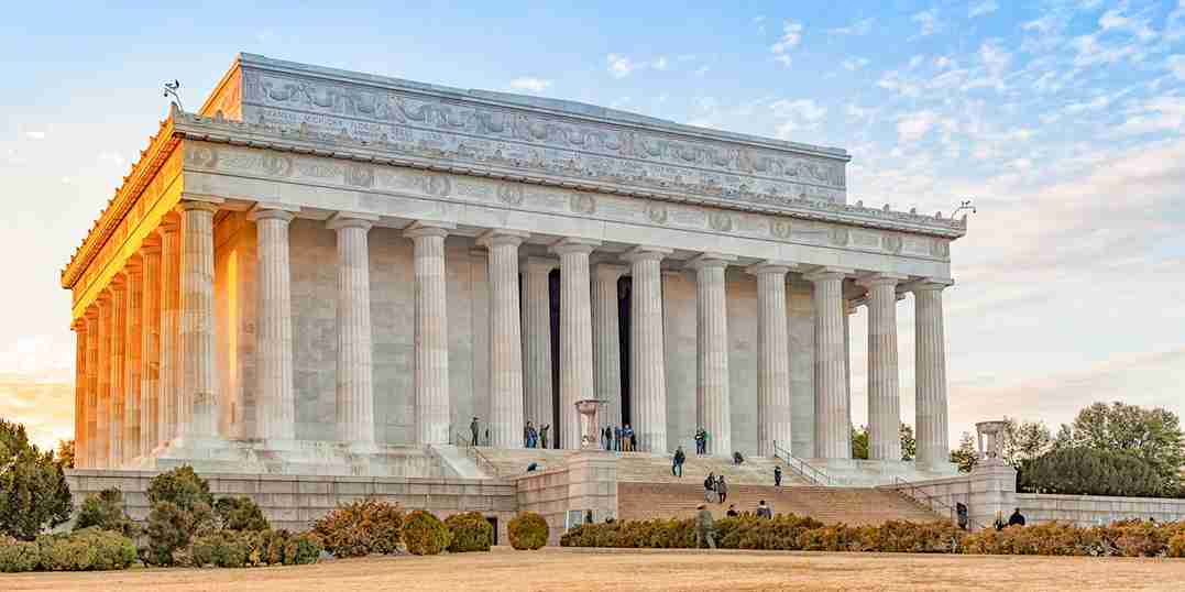 DC Monuments Tour with River Cruise