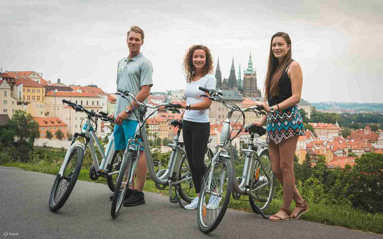 Rotterdam City Highlights Guided Bike Tour