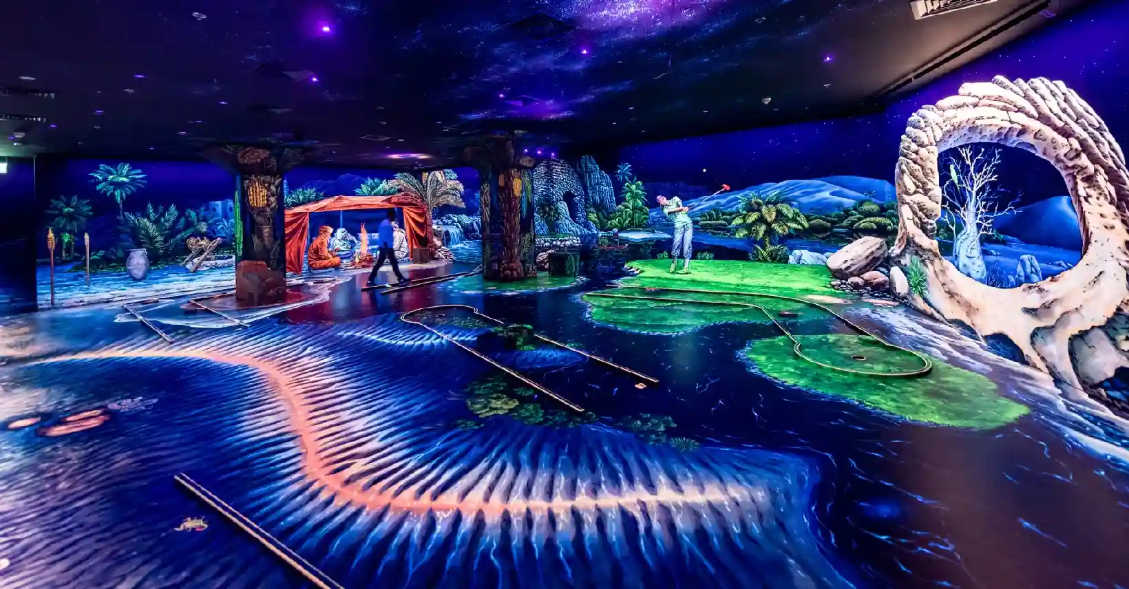 3D Blacklight Minigolf Dubai Tickets