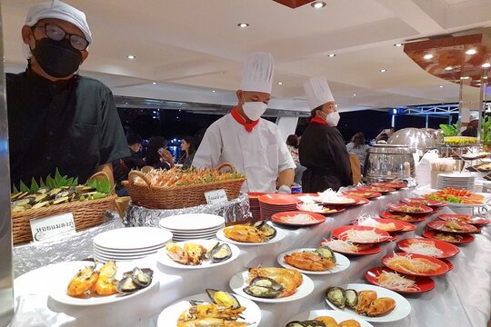 River Star Princess Dinner Cruise: Bangkok Chao Phraya River