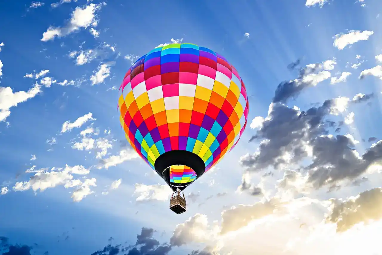 Hot Air Balloon Abu Dhabi Ride with Sunrise Views 2025