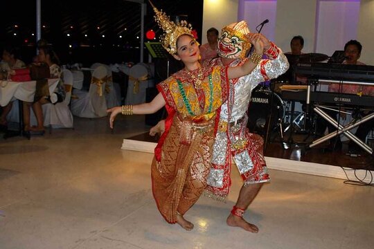 River Star Princess Dinner Cruise: Bangkok Chao Phraya River