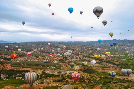 Cappadocia Hot Air Balloon Tour Over Fairychimneys