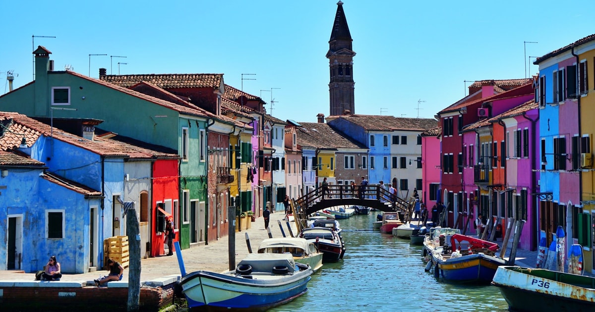 Excursion to Murano and Burano