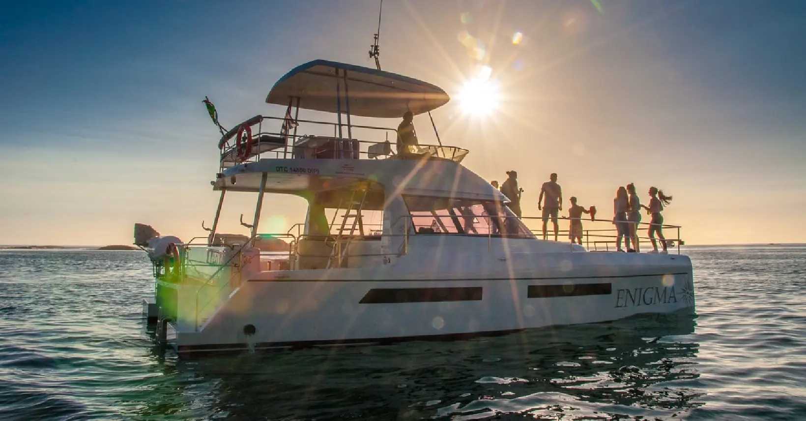 Cape Town: 1.5-Hour Luxury Sunset Cruise with Prosecco