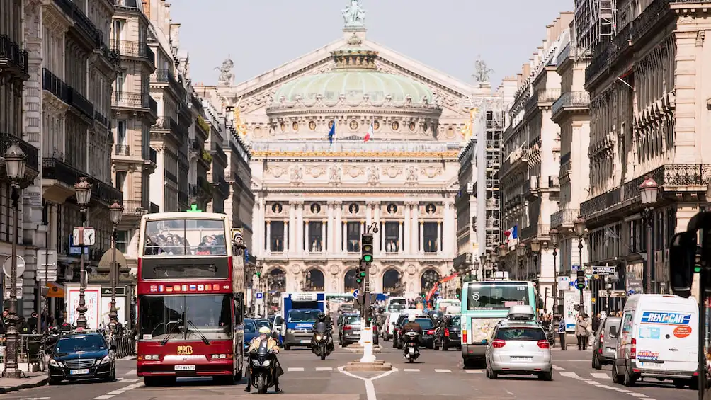Paris Hop-On Hop-Off Bus Tour