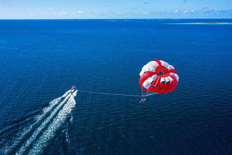 Grand Island Adventure Tour