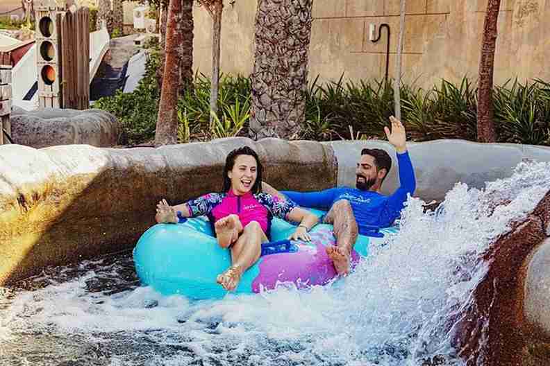 Dubai Mall Aquarium & Underwater Zoo + Wild Wadi Park